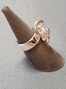 Evighetsknuten 9250556R