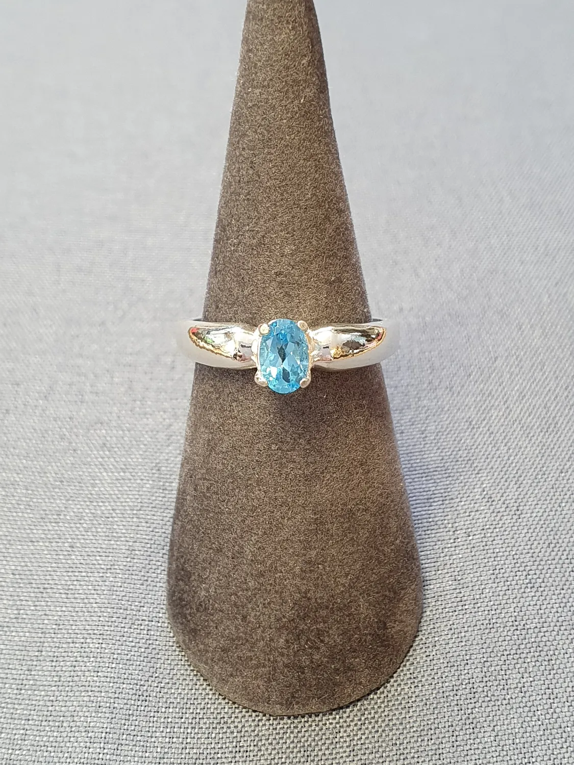 Silverring m ljusblå cz sten 9250480R-blå