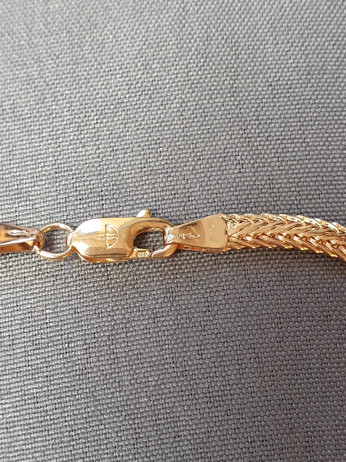 Rävsvans pressad 19cm 7,5gr 18K