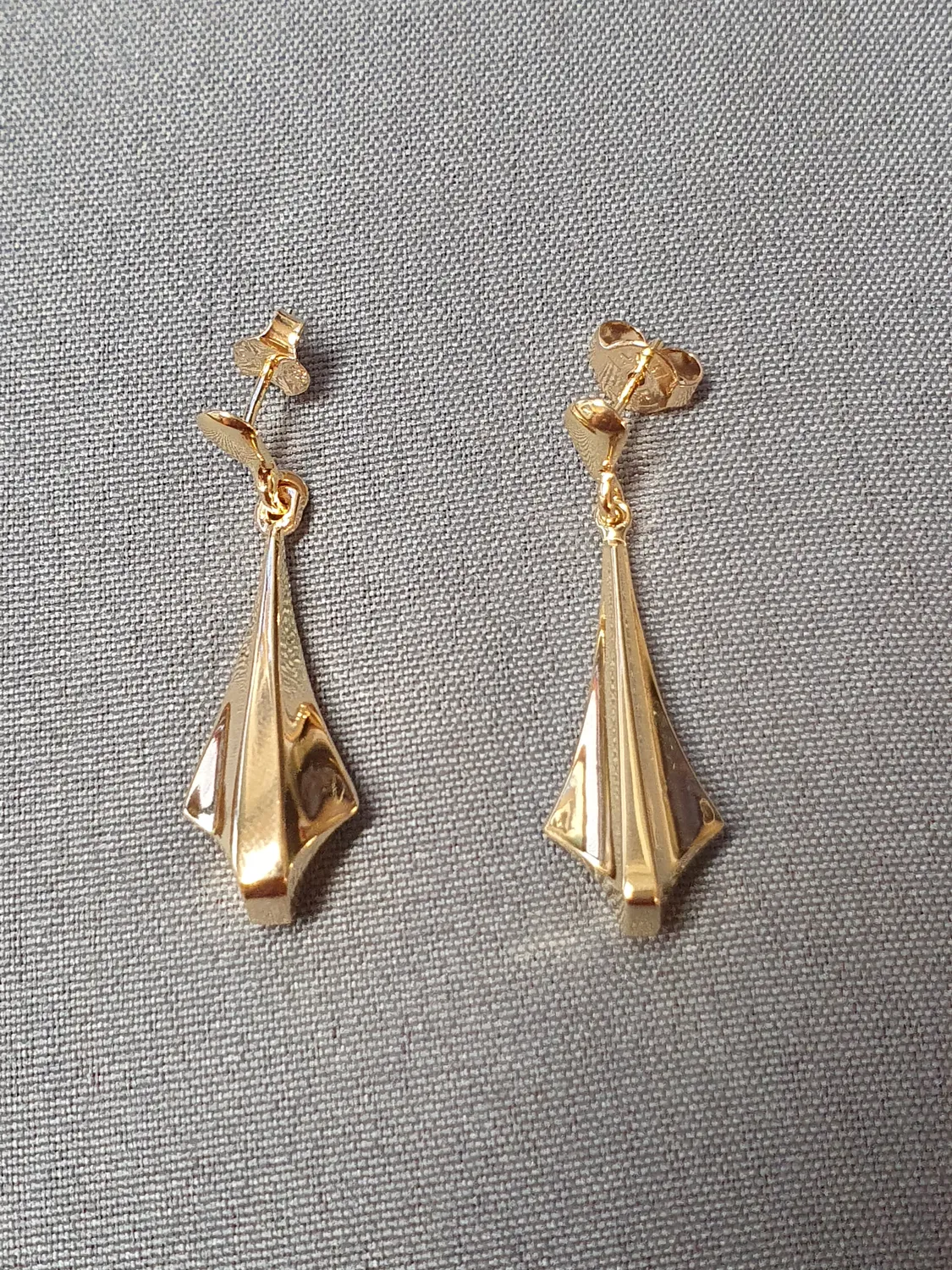 Hängande örhängen 4,3gr  18K