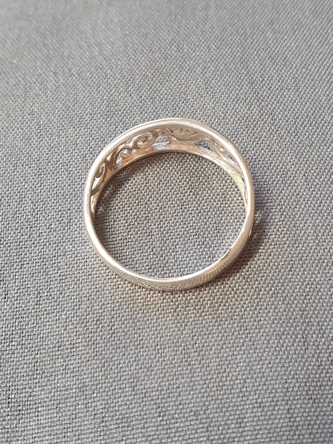 Silverring med blomma 9250290R