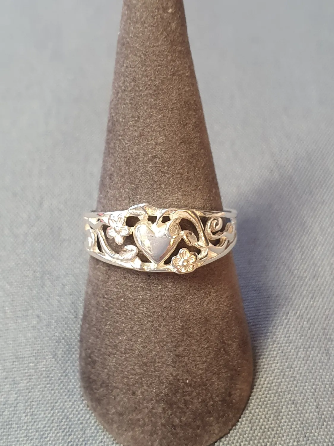 Silverring med hjärta 9250294R