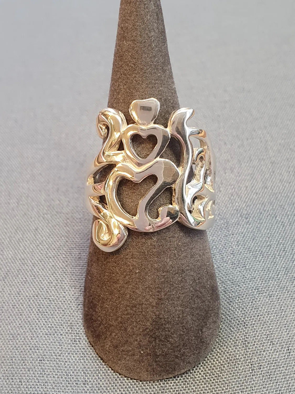 Silverring med tre hjärtan 9250580R