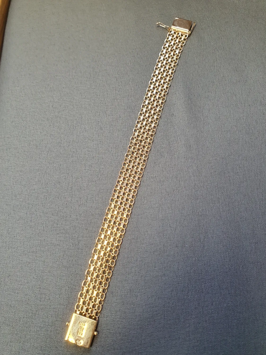 X-länk armband, 4-radigt 19cm 18,4gr 18K