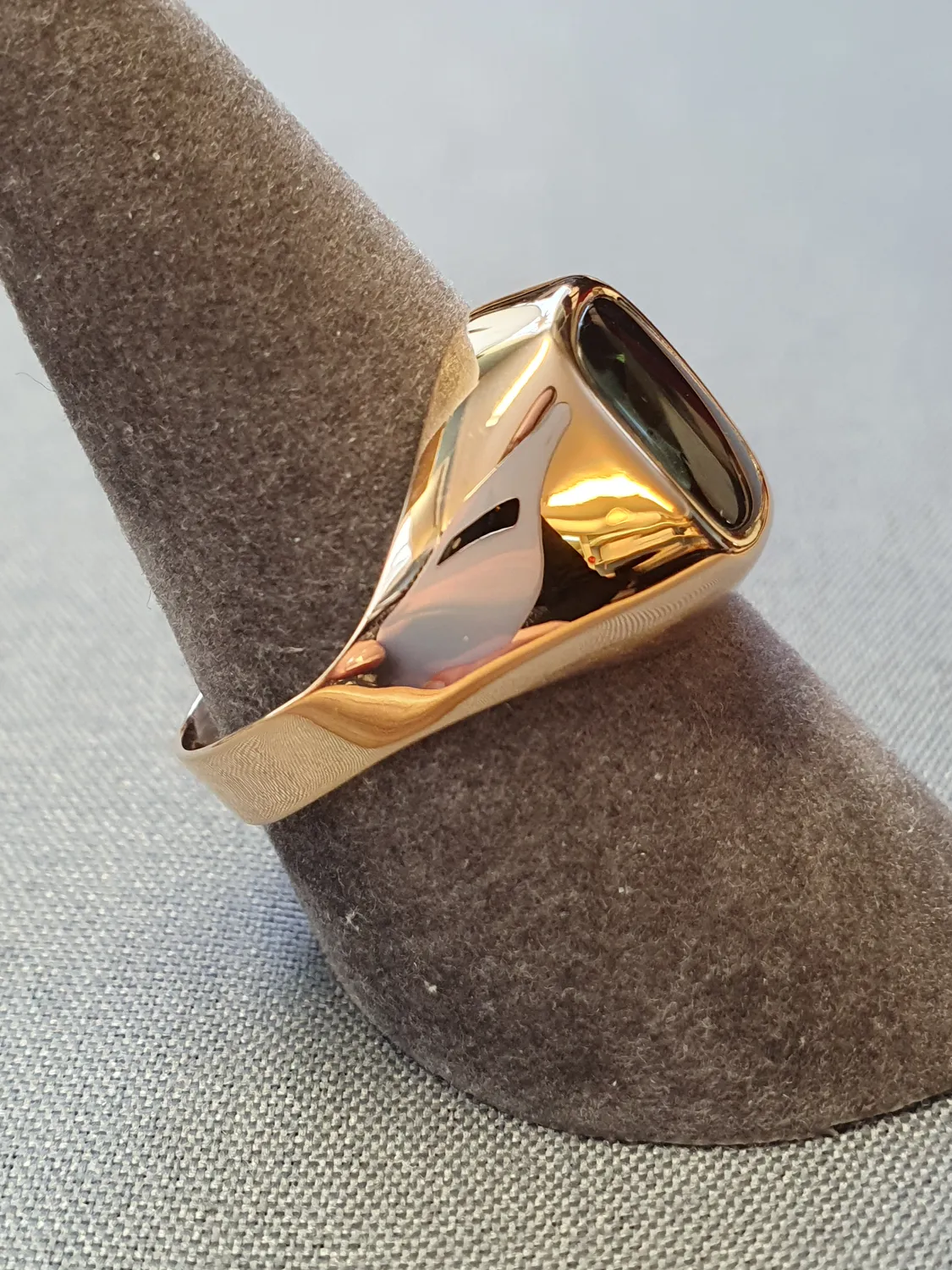 Klackring m grön glassten 60,0 3,4gr 18K