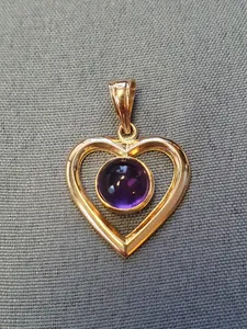 Hängesmycke hjärta m lila sten 2,3gr 18K