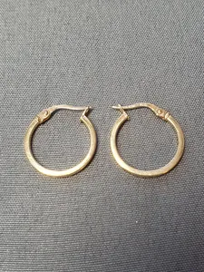 Örhänge creoler 1,4gr 18K