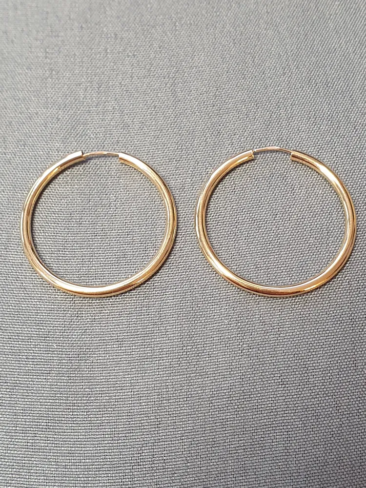 Örhänge rörcreoler 2,0gr 18K