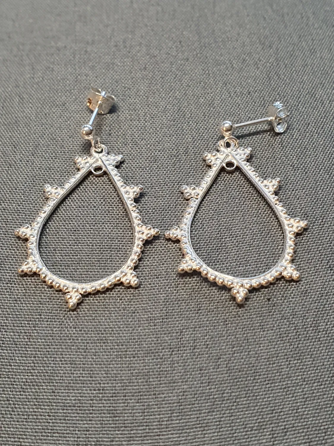 Silver örhängen 9250408E