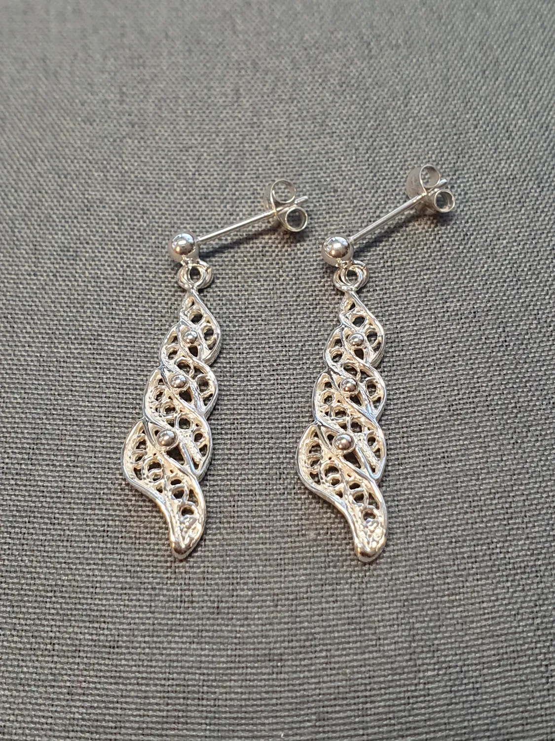 Silver örhängen 9250393E