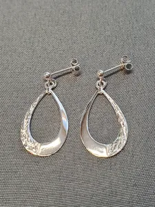 Silver örhängen 9250409E