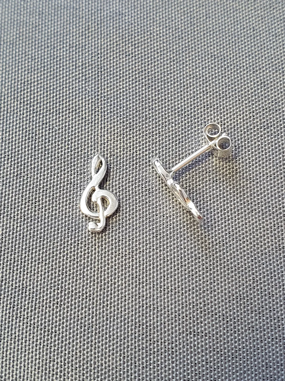 Silver örhängen 9250926E