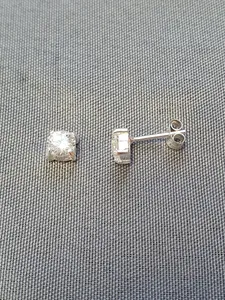 Silver örhängen 9250815E