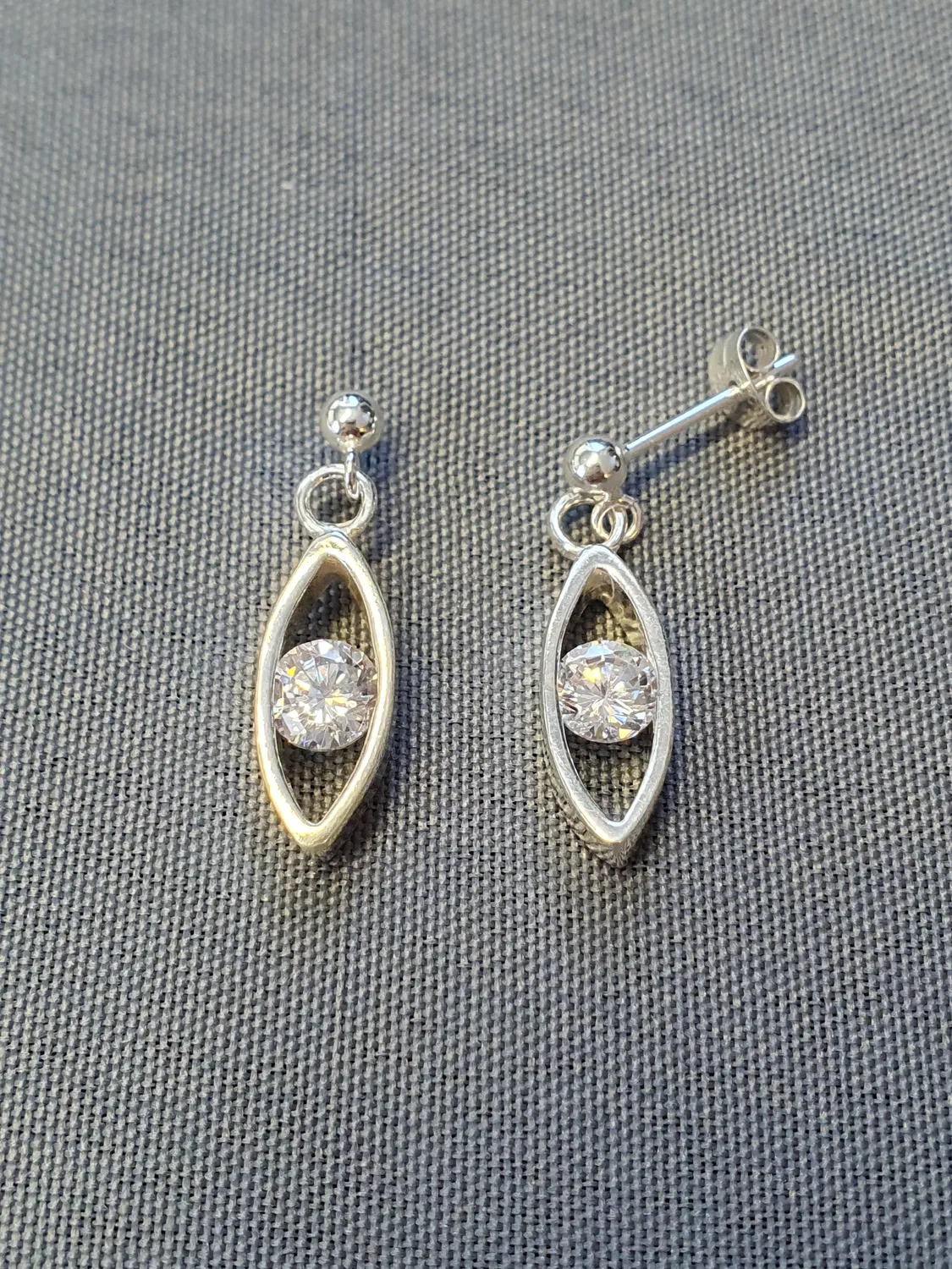 Silver örhängen 9251157E