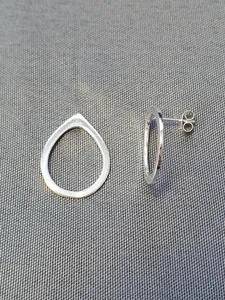 Silver örhängen 9251183E