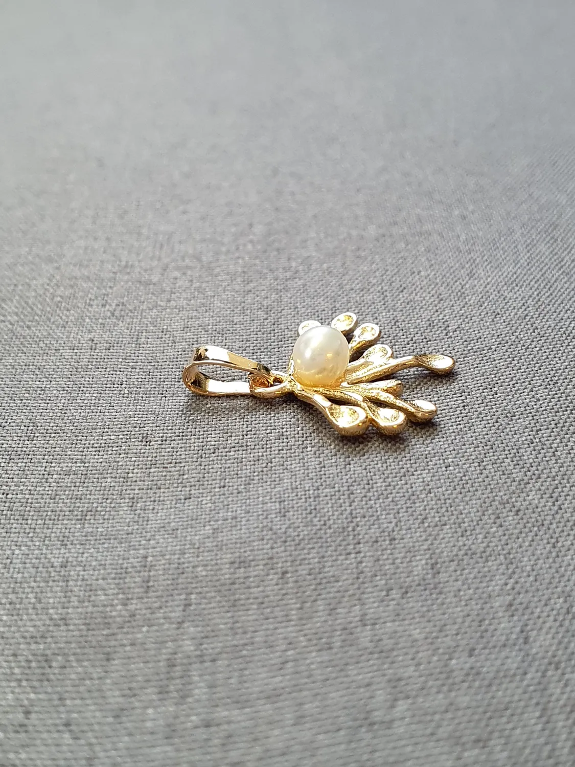 Hänge med pärla 18K 180239H