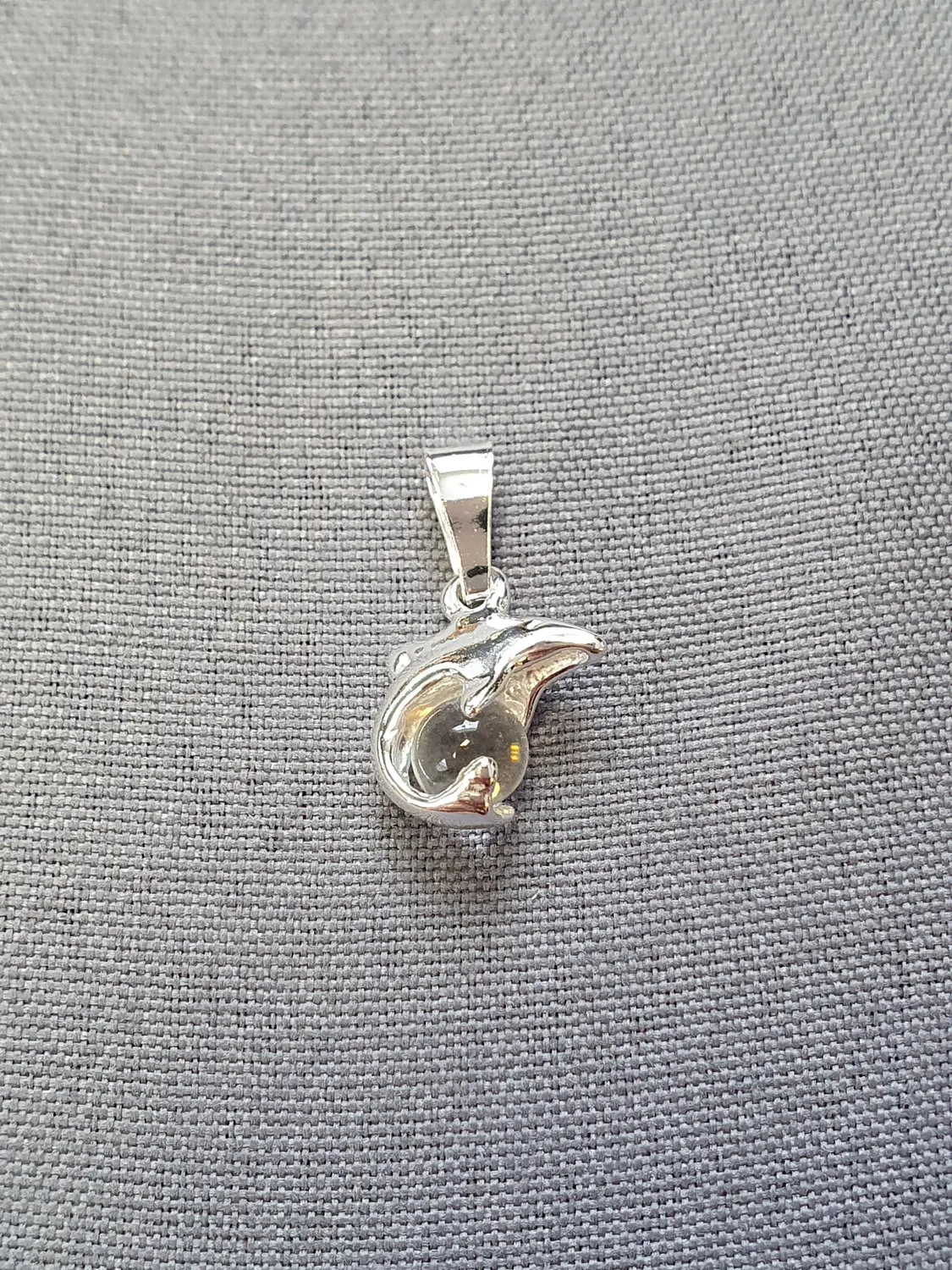 Månadshänge April 9250792H-4