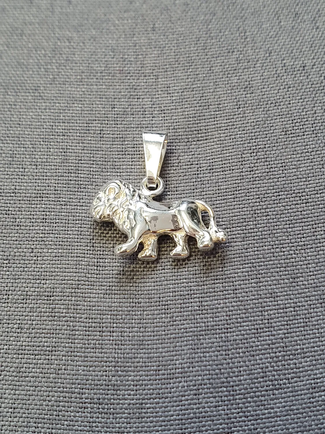 Lejonet hängsmycke 9250372H-8