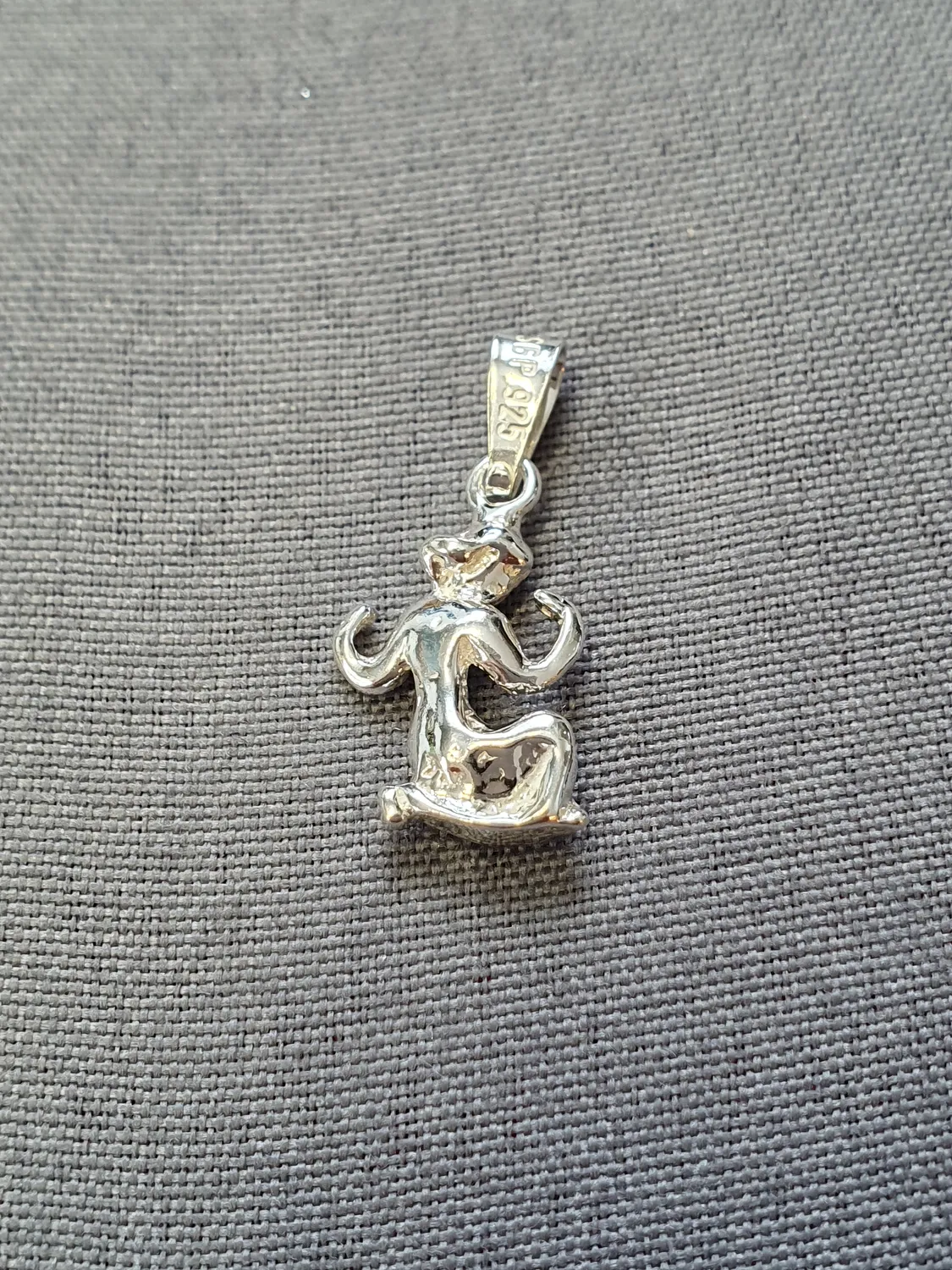 Jungfrun hängsmycke 9250372H-9