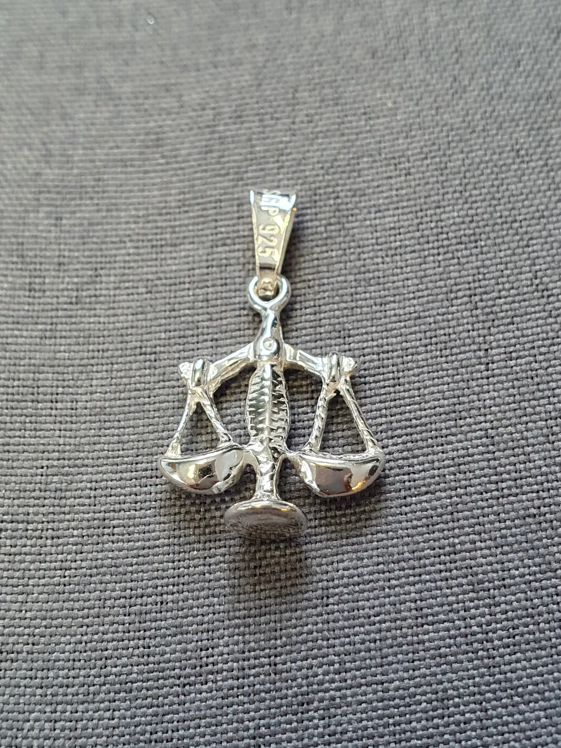 Vågen hängsmycke 9250372H-10