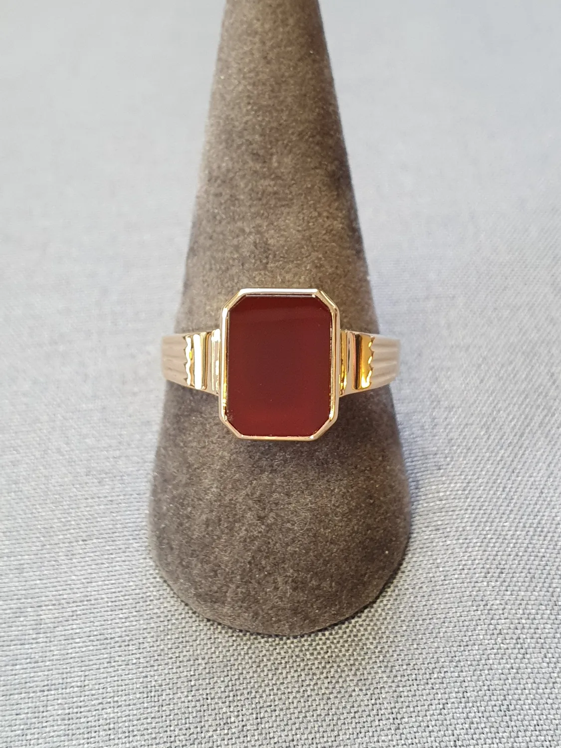 Klackring m karneol 65,0 3,1gr 18K