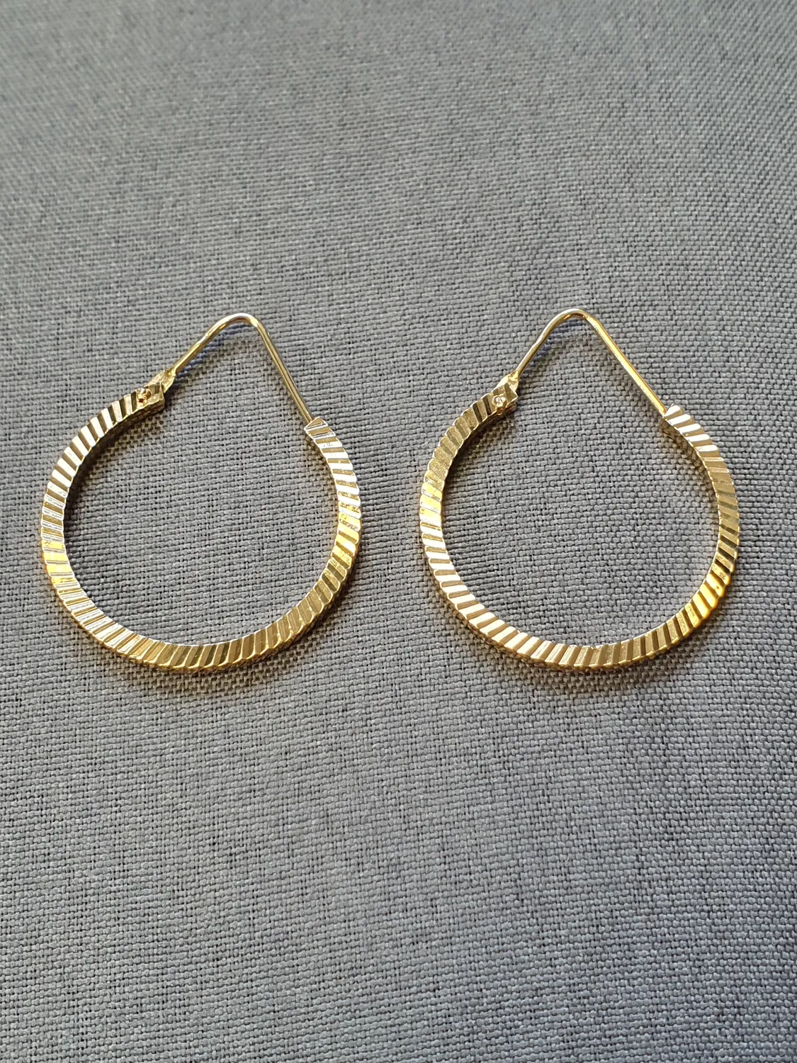 Creoler mönstrade 3,9gr 18K