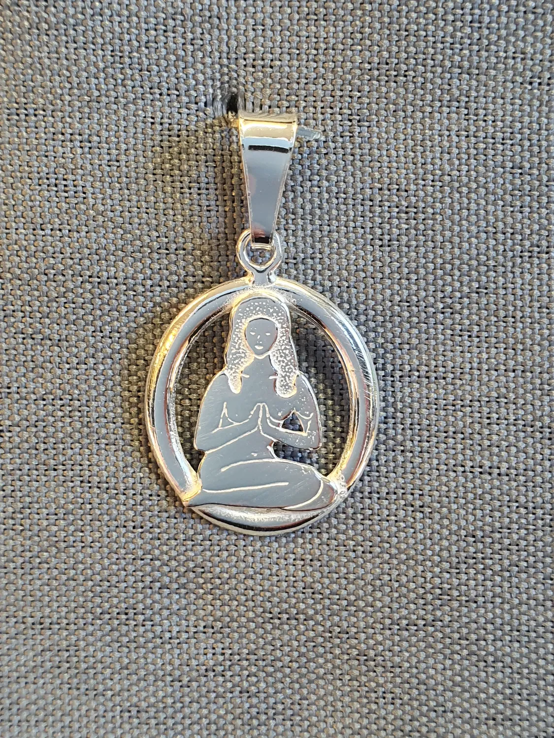 Jungfrun hängsmycke 9251317H-9