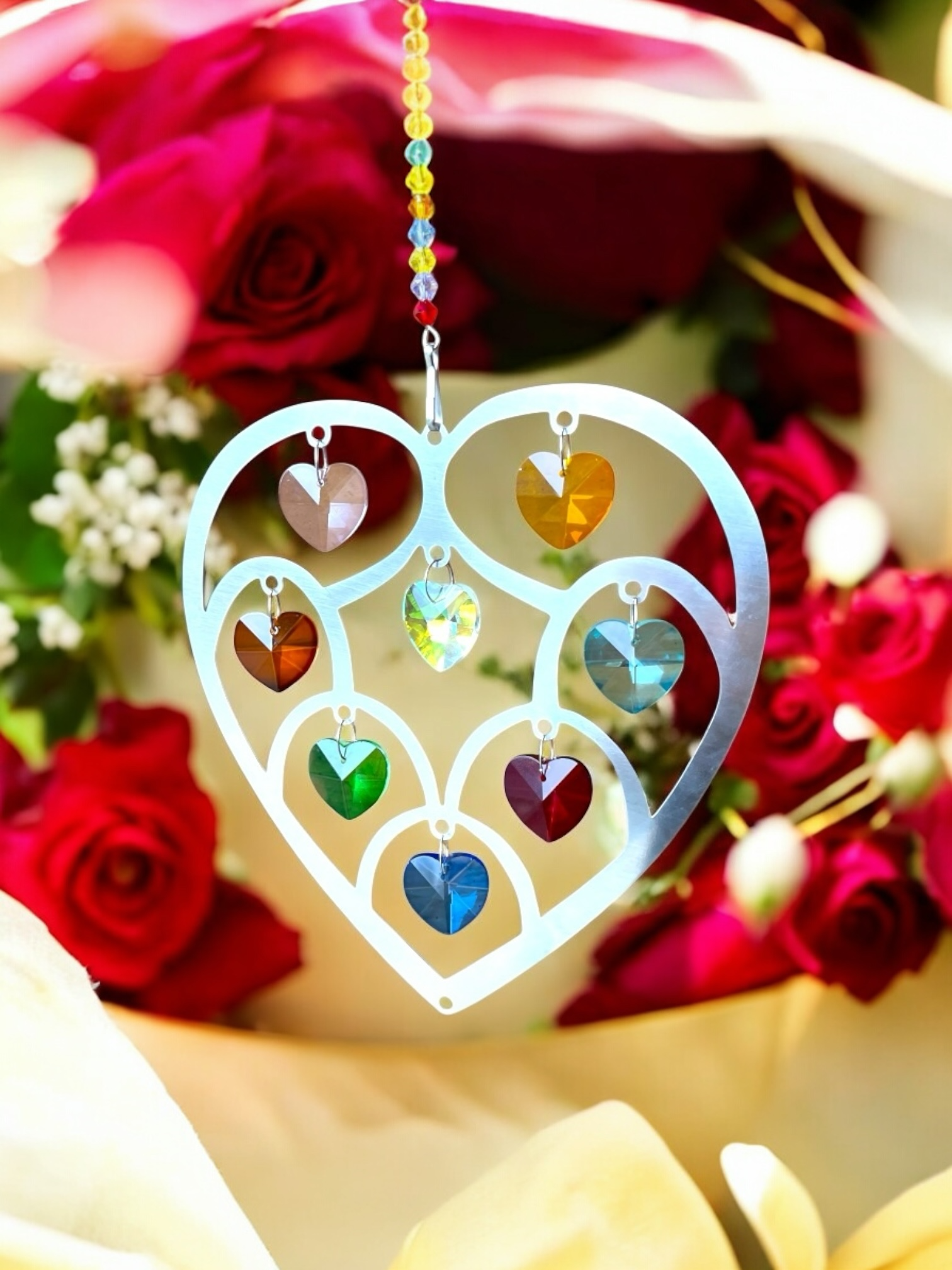 Solhjärta med 8 färgglada glashjärtan