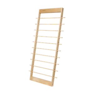 Frukttork Apelstapeln i trä med 10 träpinnar för att torka frukt