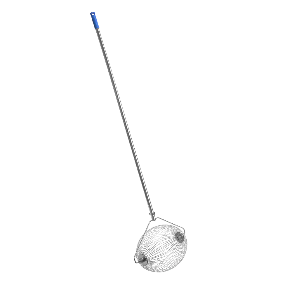 Äppelplockare i rostfritt stål med långt skaft som är fäst på korgens sidor