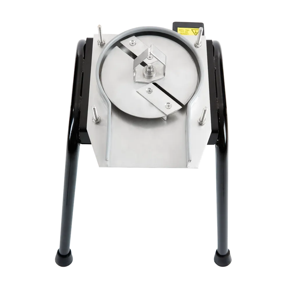 Elektrisk fruktkross med vassa blad för att krossa äpplen med matartratt borttaget