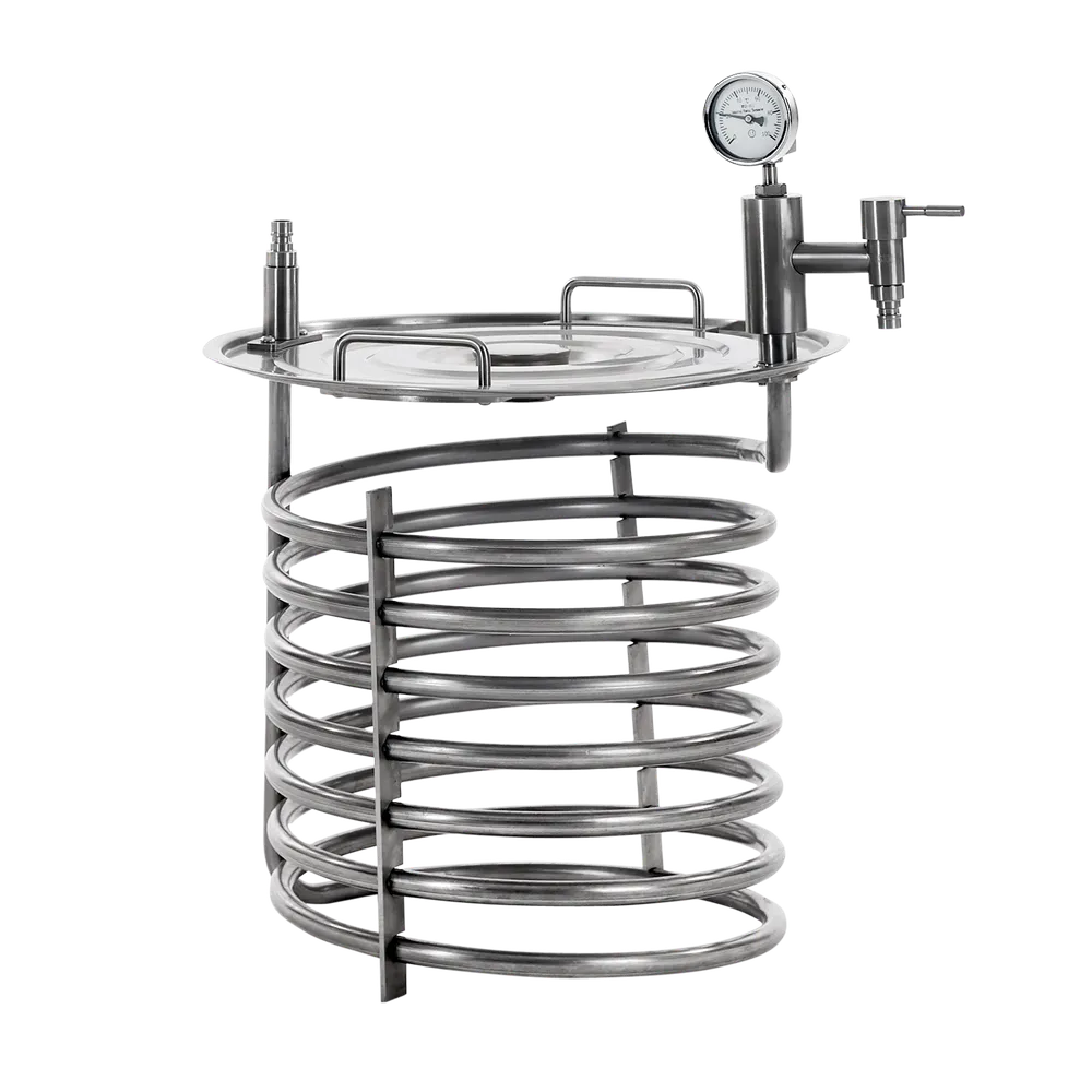Rostfritt spiralrör med integrerad termometer vid tappningskranen samt lock för användning i en spiralpastör
