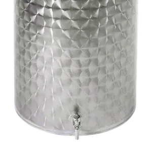 Nederdelen på en cylinderformad tank i rostfritt stål som har en tappkran