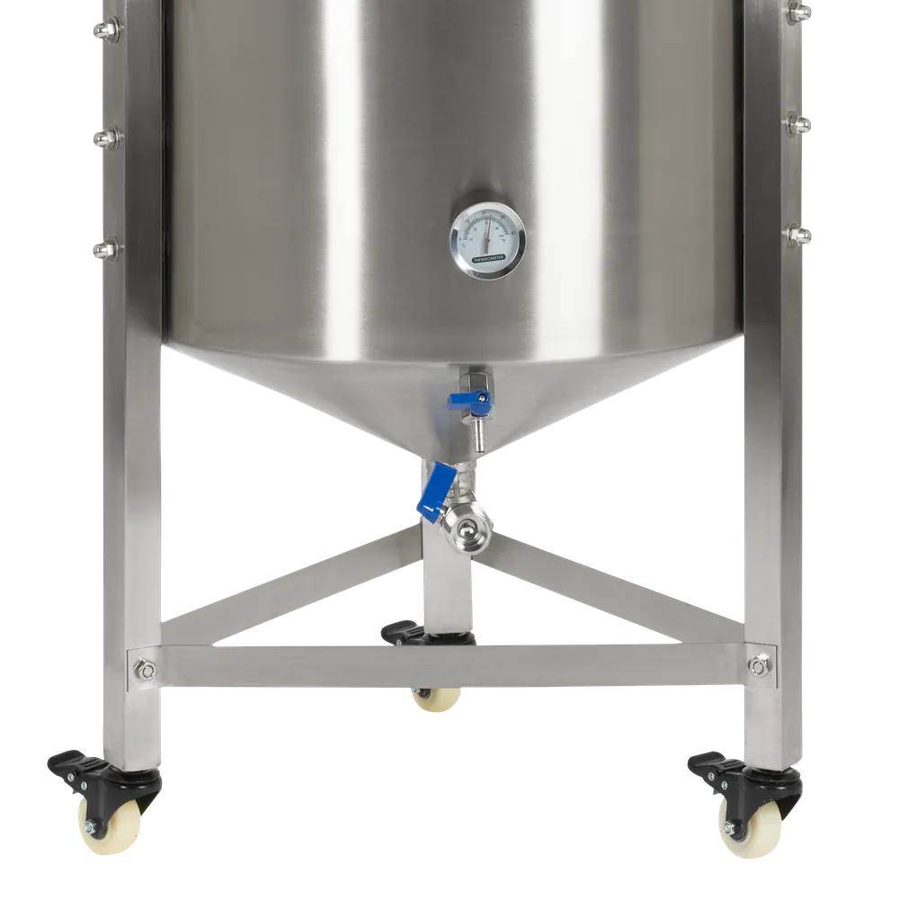 Nærbilde på hjul og doble kraner, enkel bevegelse og kontrollert drenering