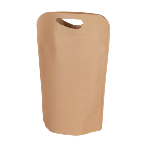 Ståpose i brune farver og med praktisk håndtag, bruges til opbevaring og servering af æblemost, set fra bagsiden af posen.