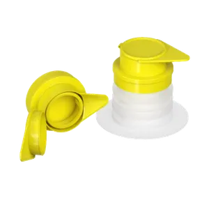 Gult lokk med helletut til stående pose eller bag-in-box-pose