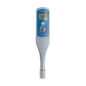 Digitaalinen pH-mittari, jossa on pieni digitaalinen näyttö ja sisäänrakennettu automaattinen lämpötilan kompensointi.