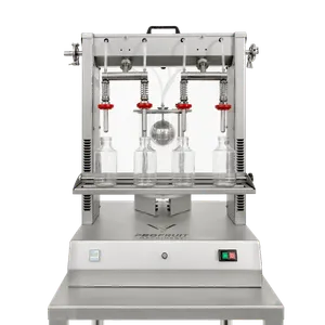 Närbild på vacuumfyllarens framsida, start och stoppknapp sitter på maskinens framkant