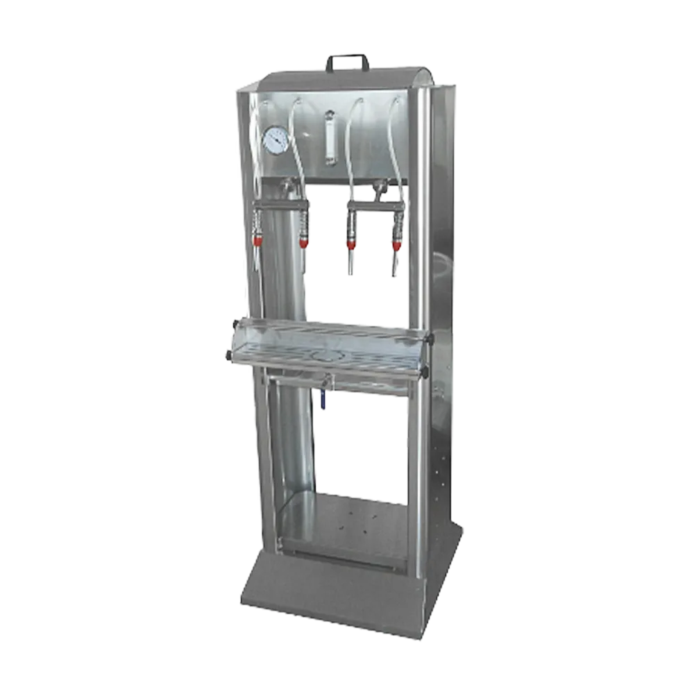 Flaskepåfyller i rustfritt stål med utløp for 4 flasker, integrert stativ som gjør at maskinen når riktig arbeidshøyde