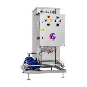 Stor og avansert pasteurisator på fire små metallben med knapper, slanger og digitalt termometerdisplay