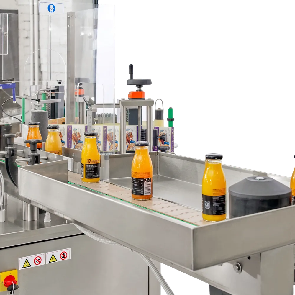 Integrert oppsamlingsbord ved enden av etiketteringslinjen