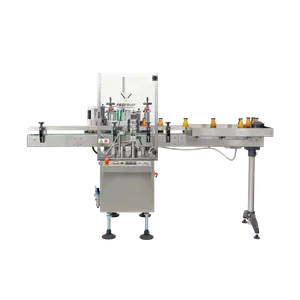 Automatisk etiketteringslinje i rustfritt stål med kontrollpanel og knapper på siden av maskinen
