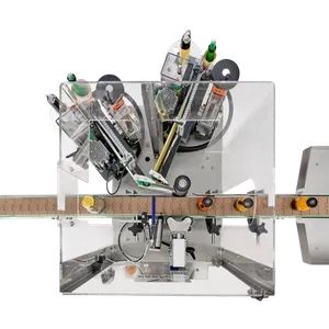 Sett ovenfra av maskinens etiketteringsstasjon