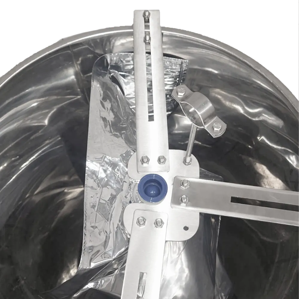 Hållaren håller Bag-in-box-påsen stadig i fatet vid fyllning