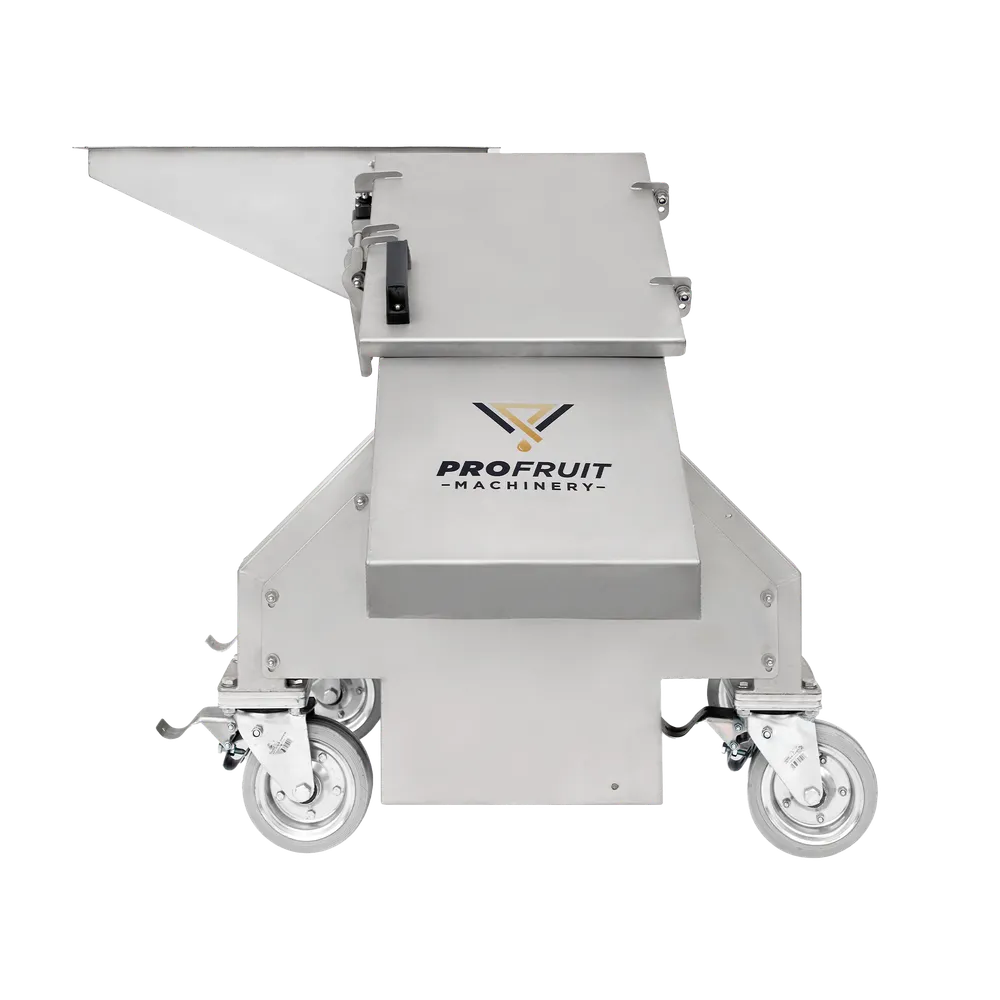 Bær- og fruktknuser med luke i rustfritt stål som kan åpnes for å få tilgang til knuseenheten