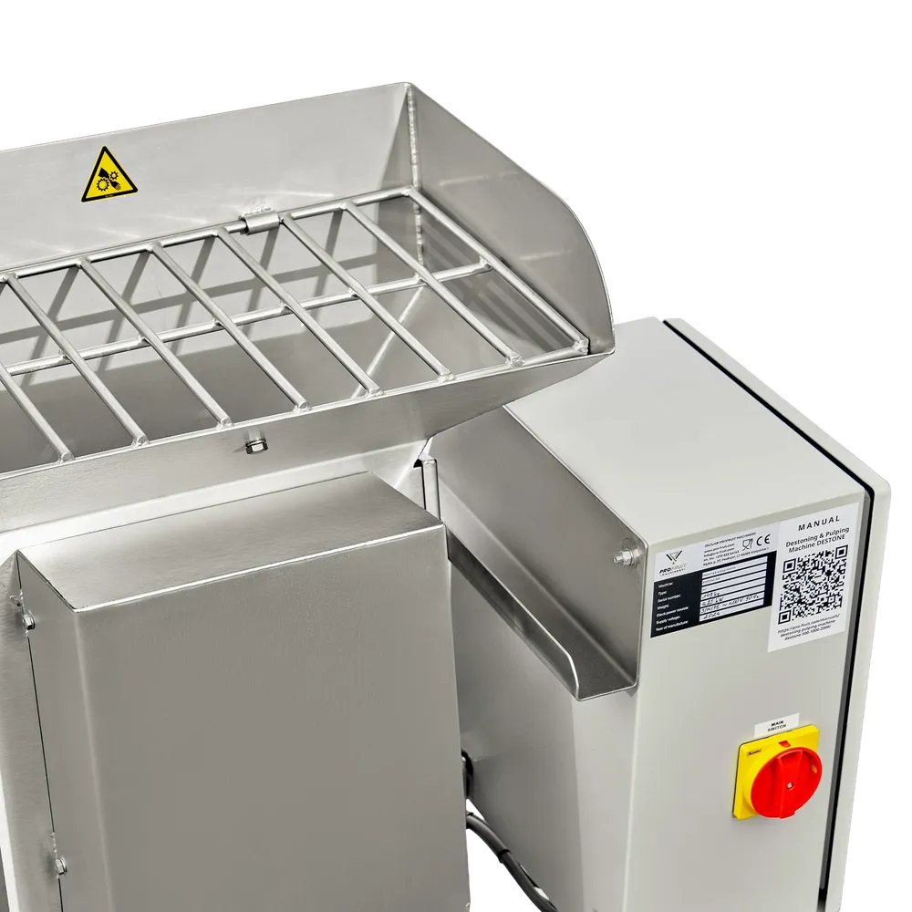 Detalje af en fodertragt i rustfrit stål med indvendigt gitter