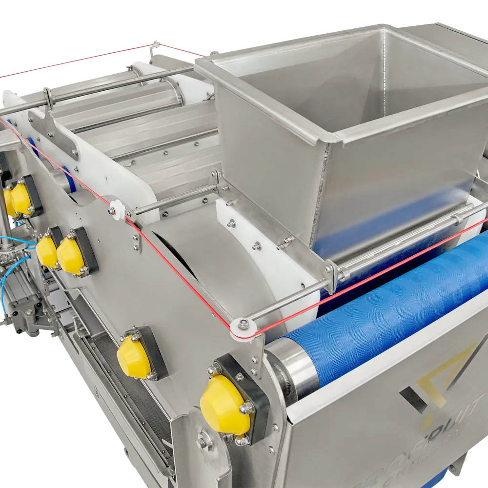 Hihnapuristin Powerpress 800 ylhäältä katsottuna, syöttösuppilo on koneen yläosassa