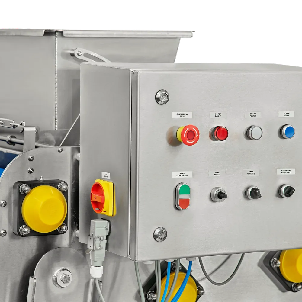 Elskåp monterat på sidan av maskinen