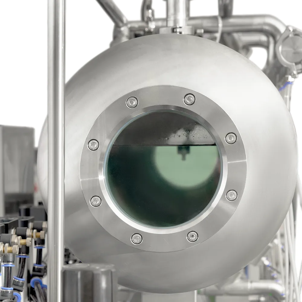 Integrert buffertank med nivåindikering