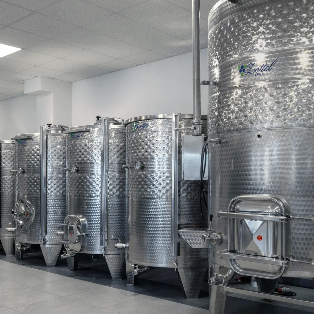 Macerationstankar för vin och cider tillverkad i högkvalitativt rostfritt stål